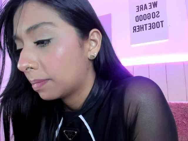 IrinaTannedd webcam