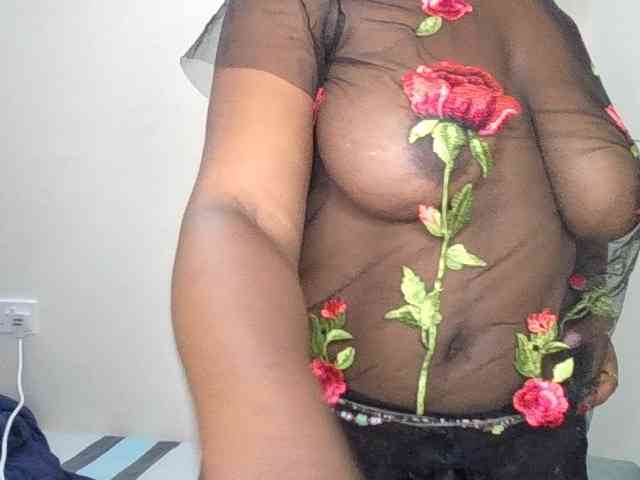 Squirtydoll256 webcam