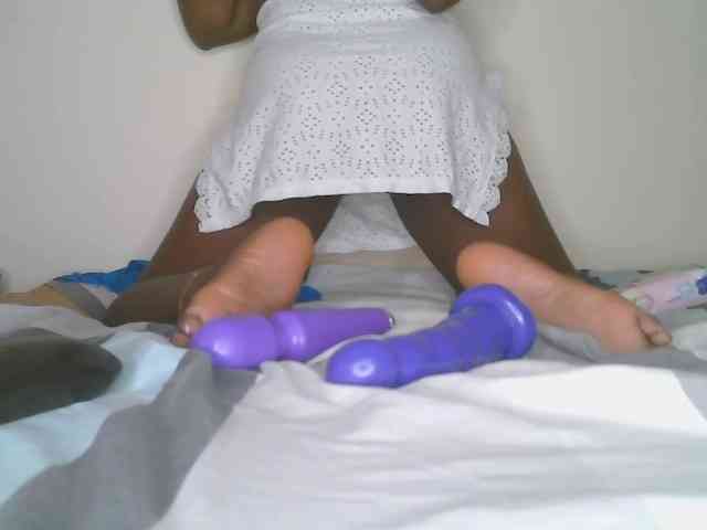 Squirtydoll256 webcam