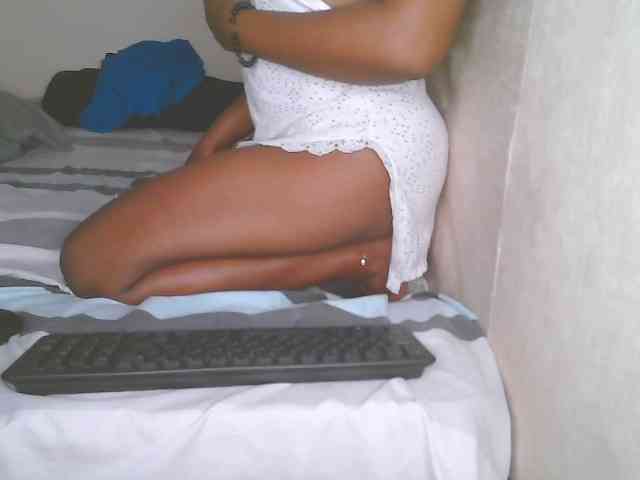 Squirtydoll256 webcam
