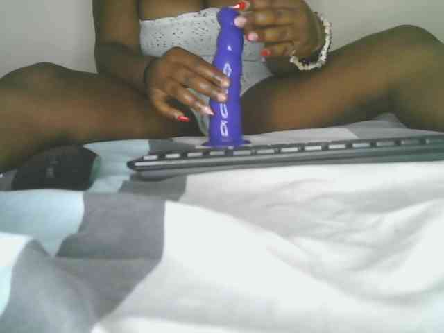 Squirtydoll256 webcam
