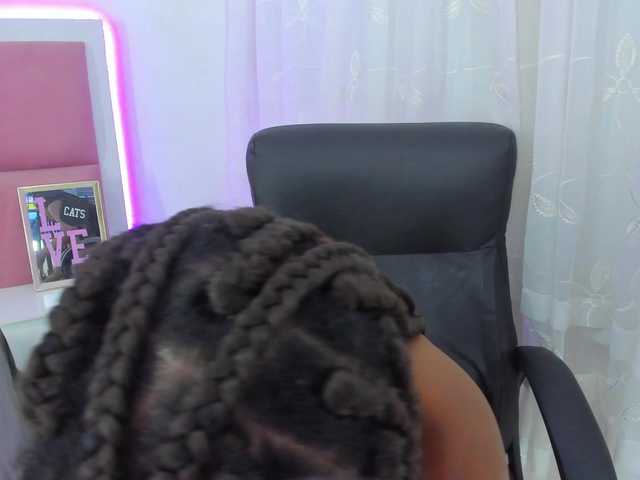  Stormihills chat room