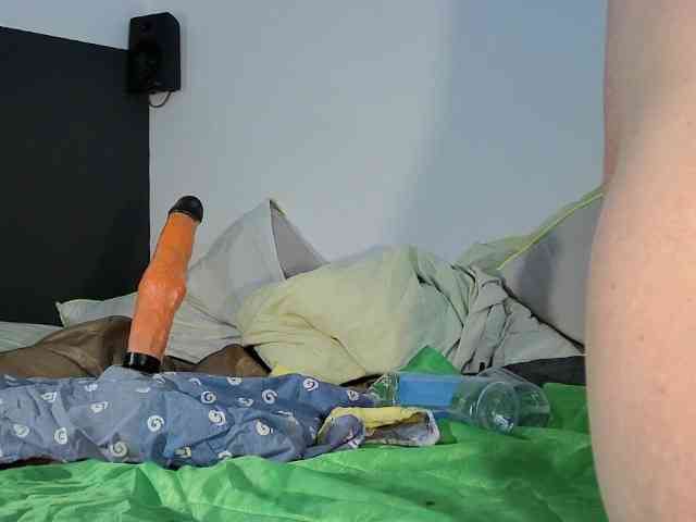 julienchat Live Webcam on BongaCams