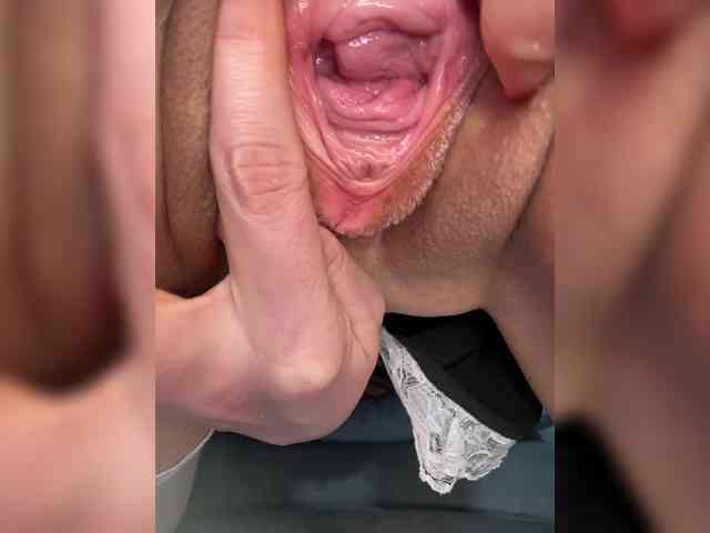 ElviraMilf's webcam live show