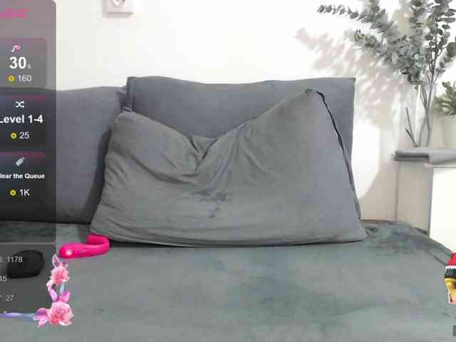ElviraMilf webcam