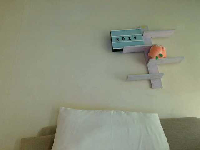 RozyBlack's BongaCams show and profile