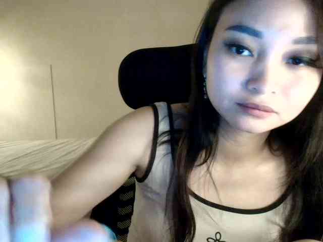 RozyElle webcam