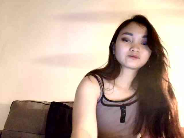 RozyElle webcam