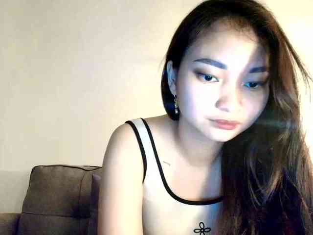 RozyElle webcam