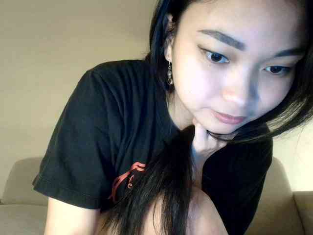 RozyElle webcam