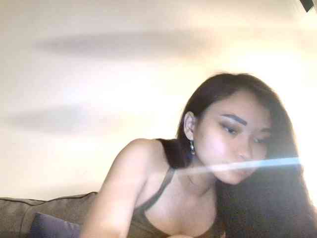 RozyElle webcam