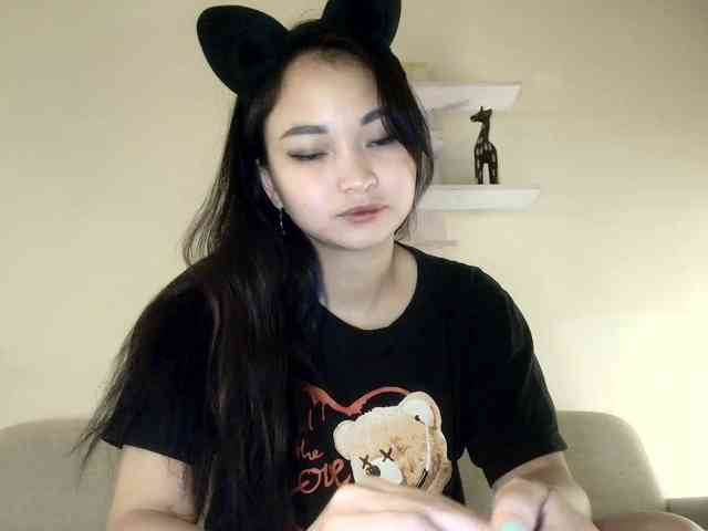RozyElle webcam