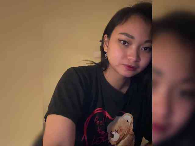 RozyElle webcam