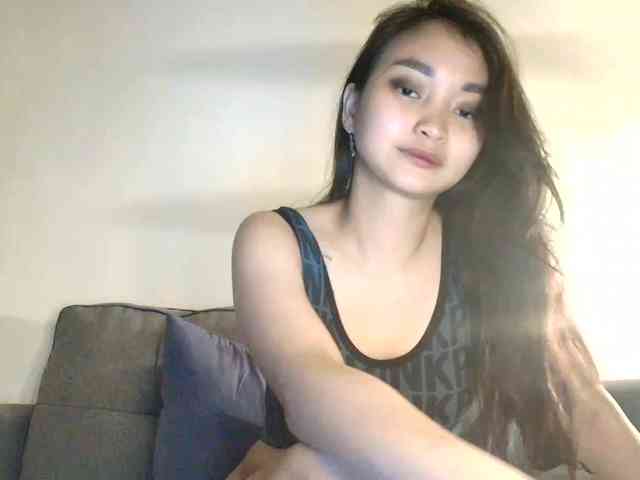 RozyElle webcam
