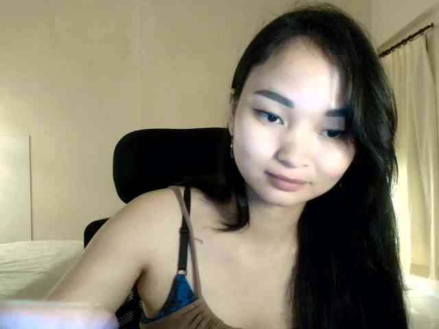 RozyElle webcam