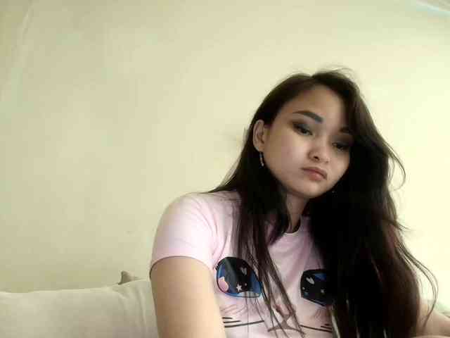 RozyElle webcam