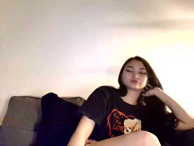 RozyElle webcam