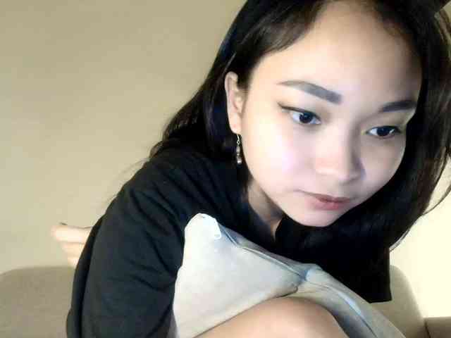 RozyElle webcam