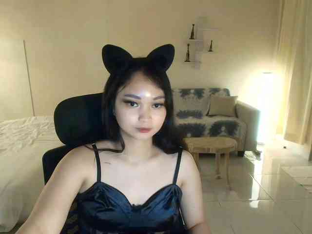 RozyElle webcam