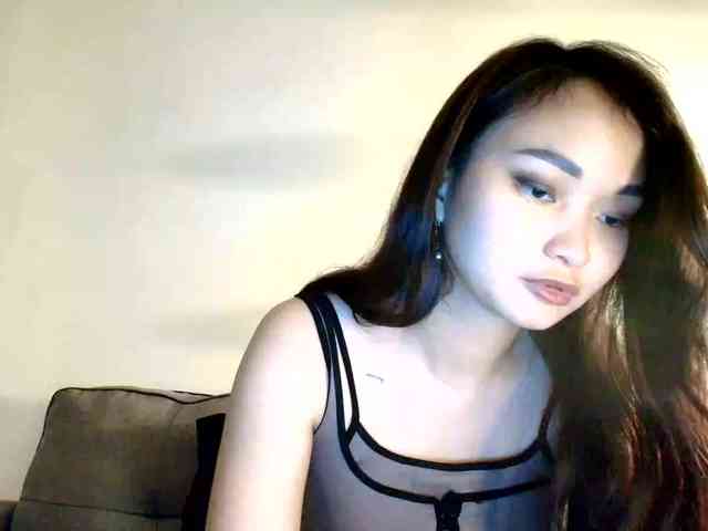 RozyElle webcam