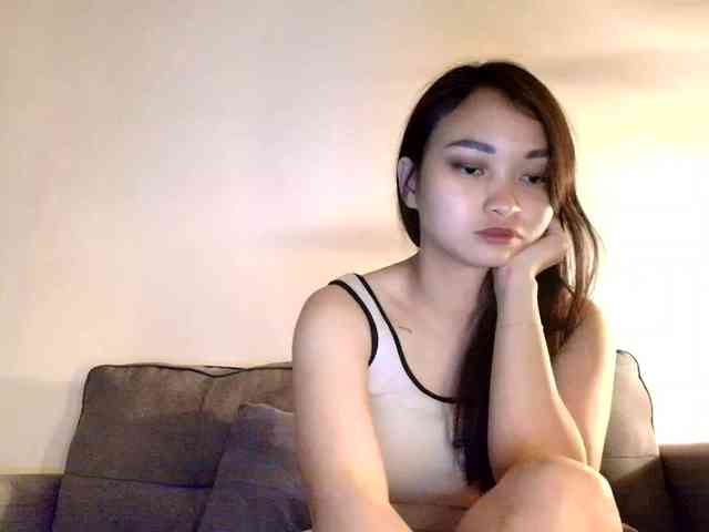 RozyElle webcam