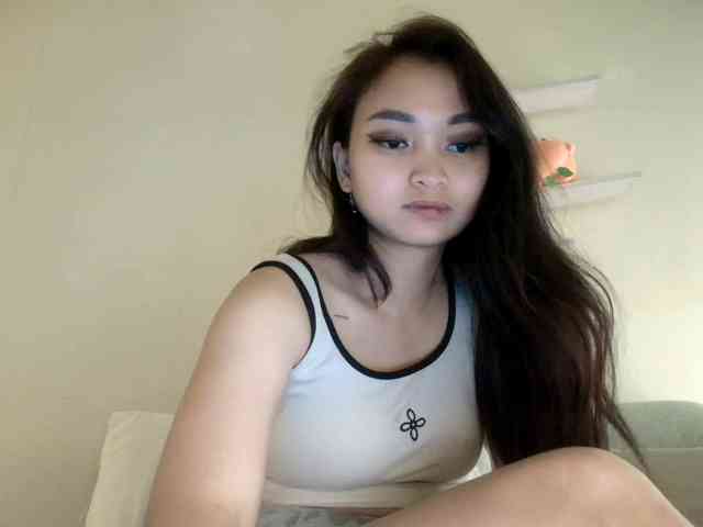 RozyElle webcam
