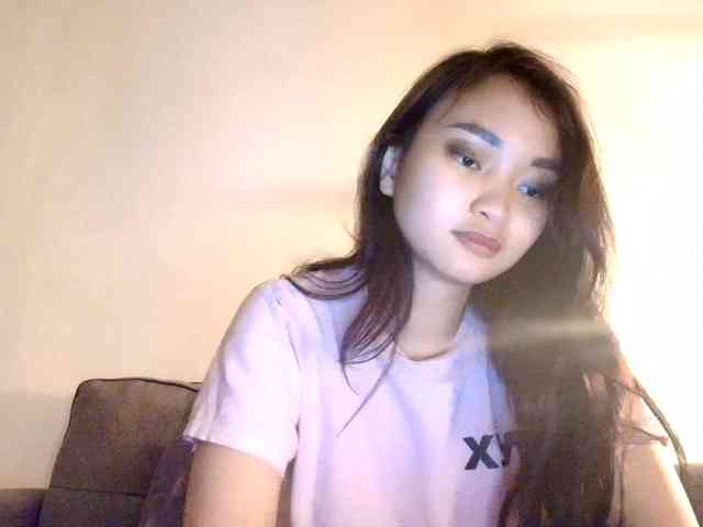 RozyElle webcam
