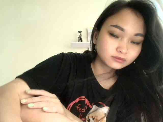 RozyElle webcam