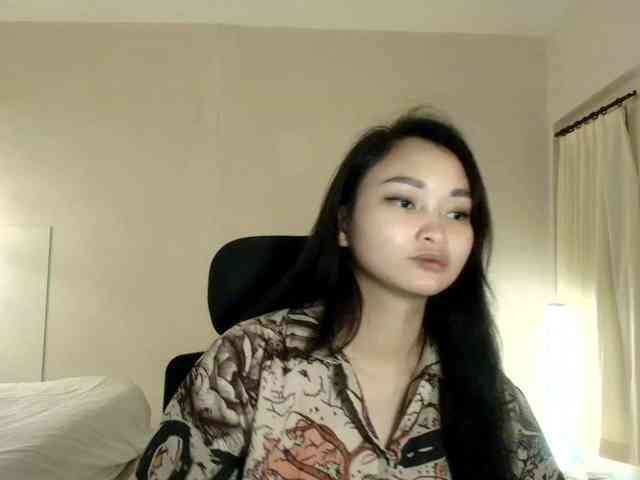 RozyElle webcam
