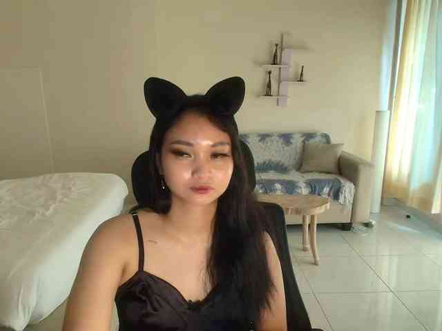 RozyElle webcam