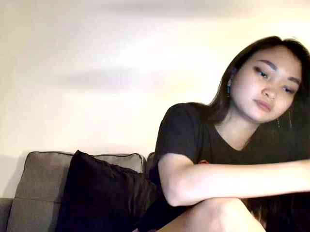 RozyElle webcam