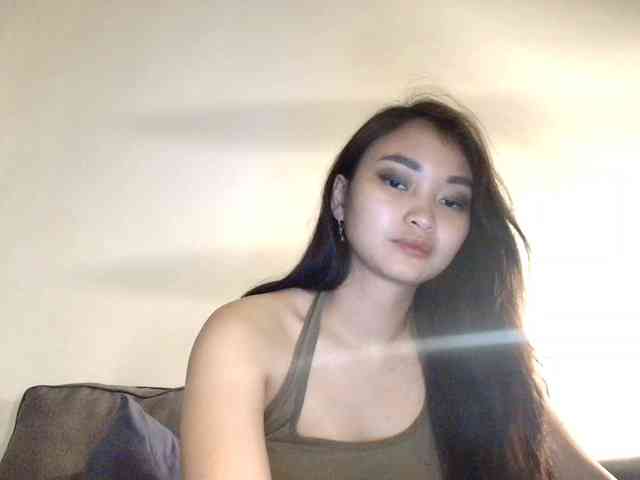 RozyElle webcam