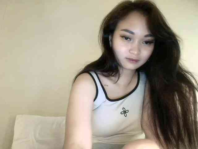 RozyElle webcam