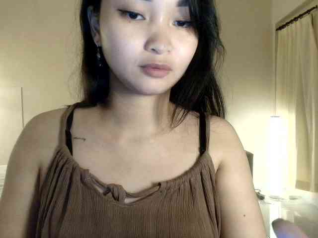 RozyElle webcam
