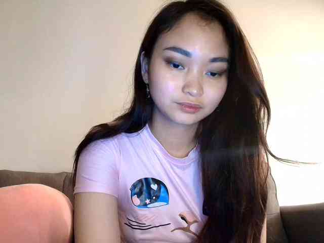 RozyElle webcam