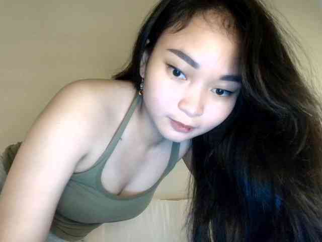 RozyElle webcam