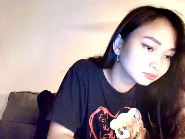 RozyElle webcam