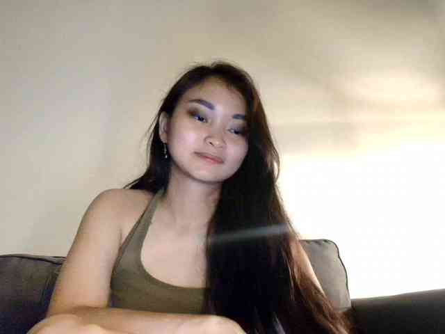 RozyElle webcam