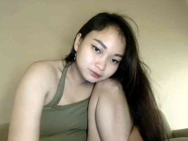 RozyElle webcam