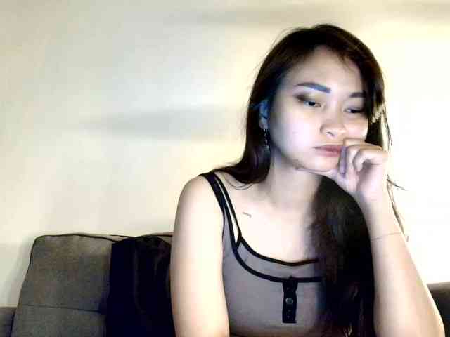 RozyElle webcam