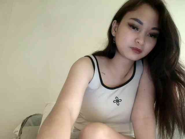 RozyElle webcam