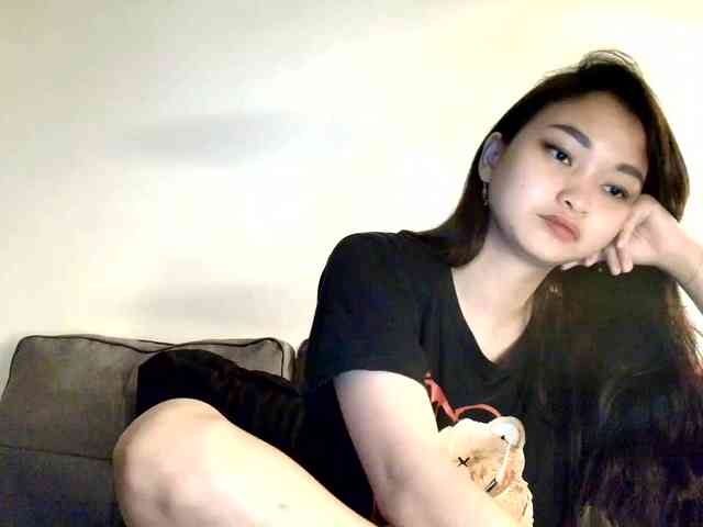 RozyElle webcam