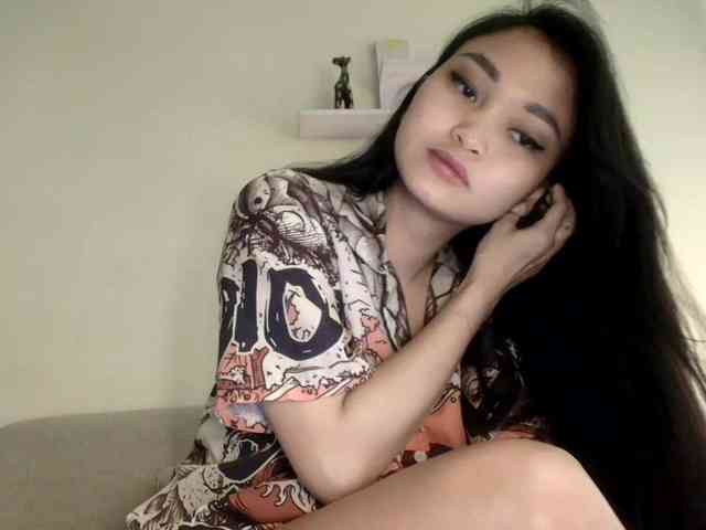 RozyElle webcam