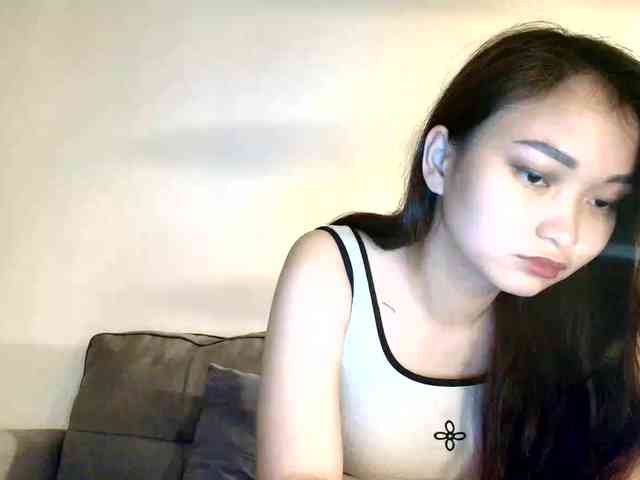 RozyElle webcam