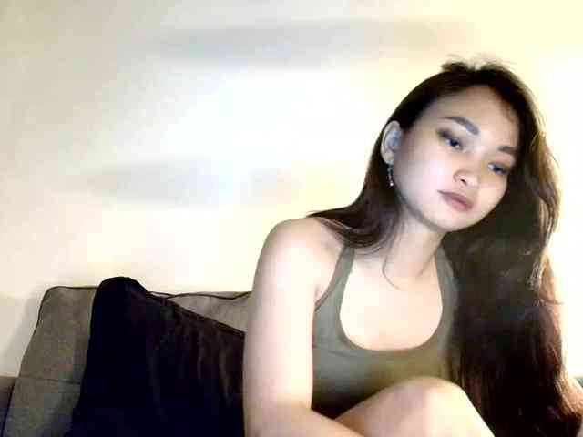 RozyElle webcam