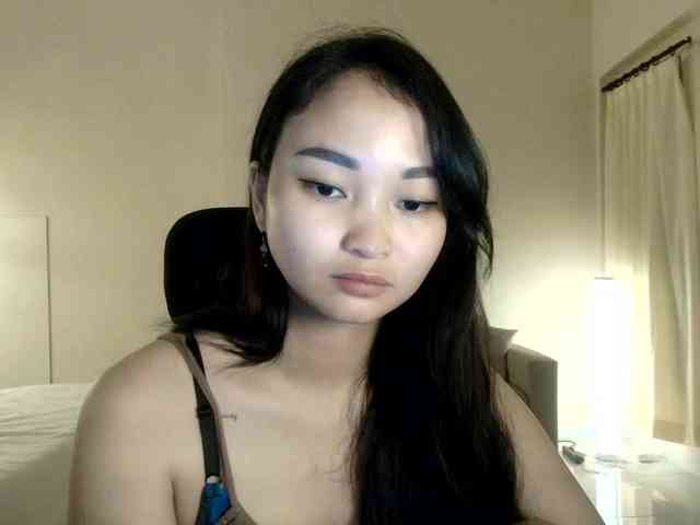 RozyElle webcam