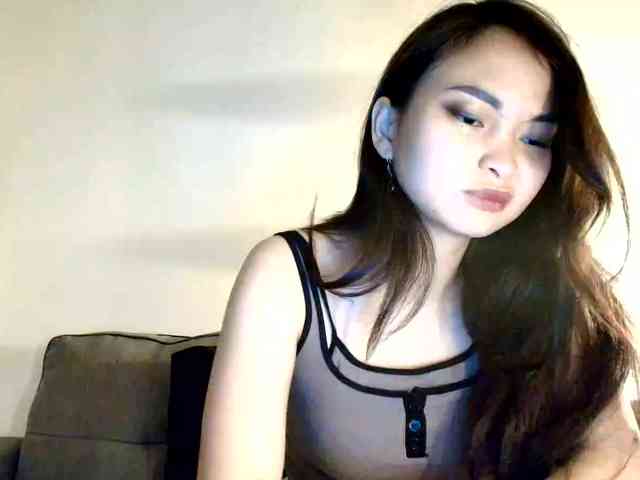 RozyElle webcam