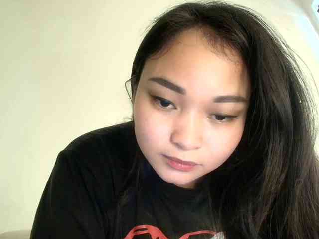 RozyElle webcam