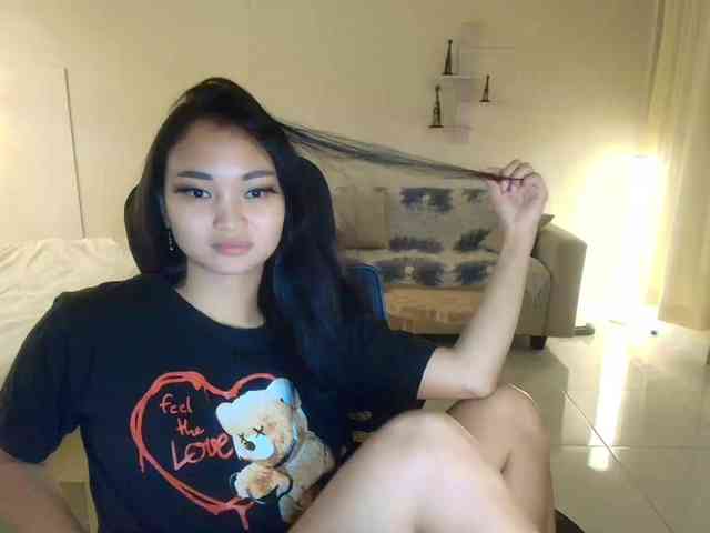 RozyElle webcam