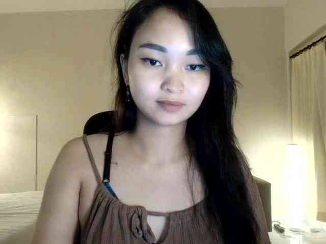 RozyElle webcam